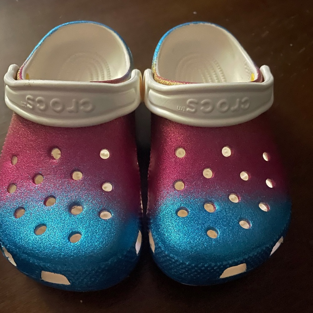 Girls ombré sparkle crocs